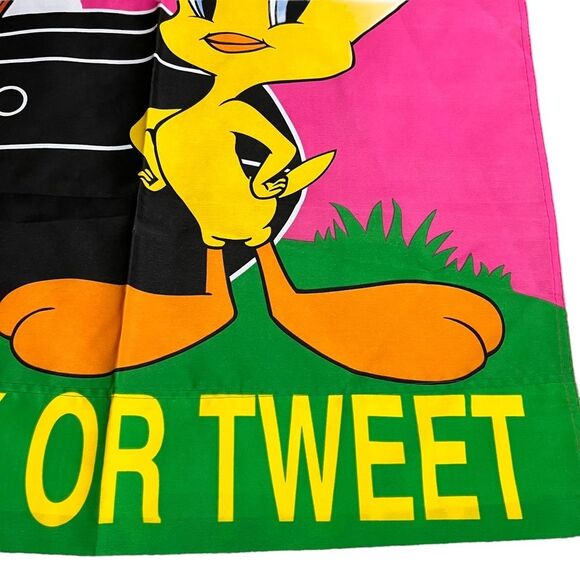 Vintage Tweety Bird Halloween House Flag Twick or Tweet 1997 Looney Tunes - Picture 10 of 12